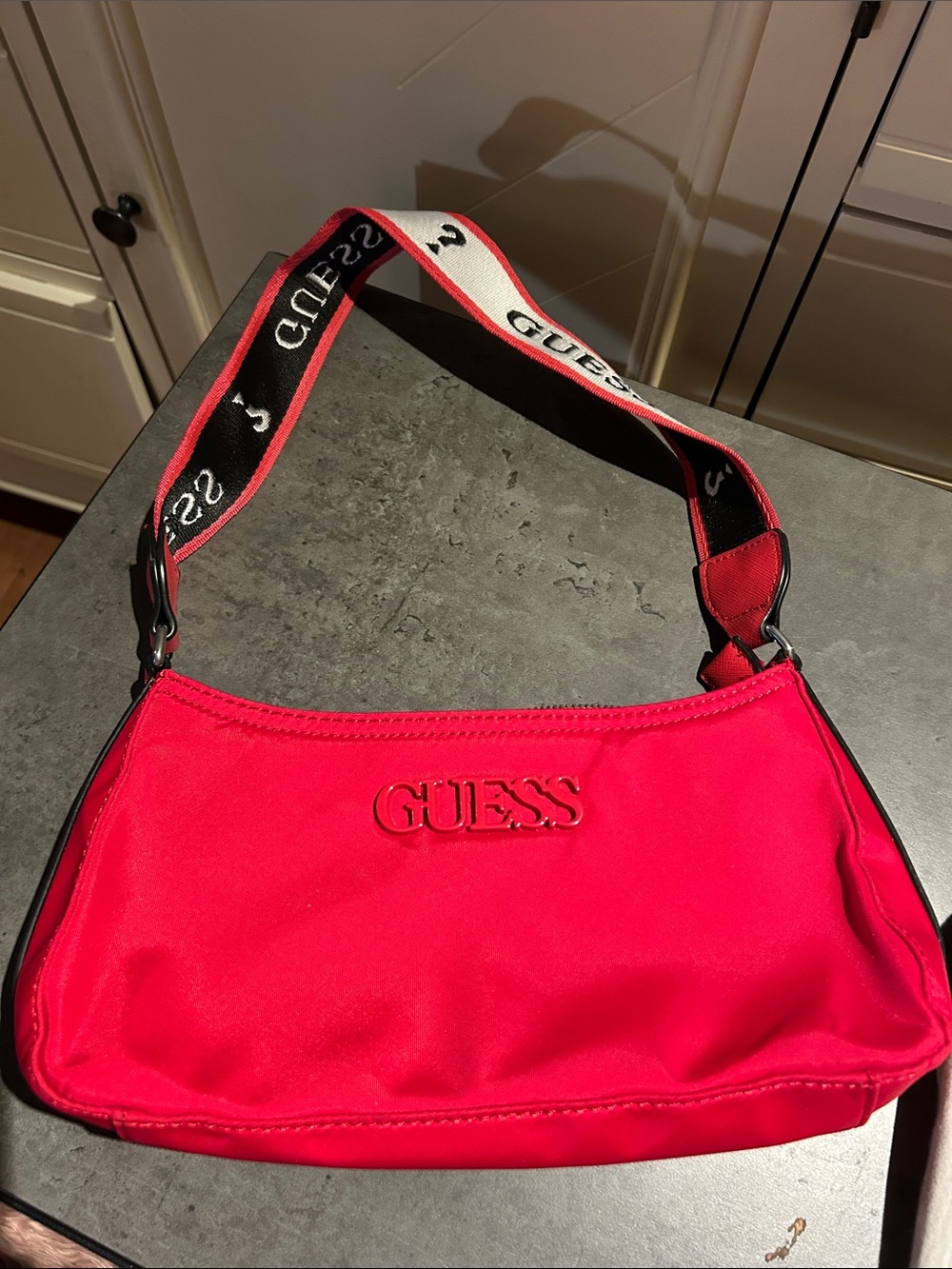 GUESS Red Nylon Logo Shoulder Bag